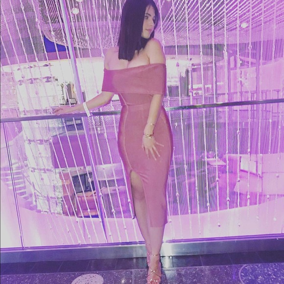 House of CB Dresses & Skirts - House of CB Dress